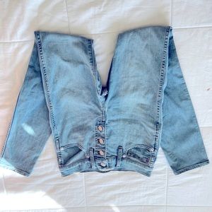 Madewell skinny jeans with buttons up instead is zipper!